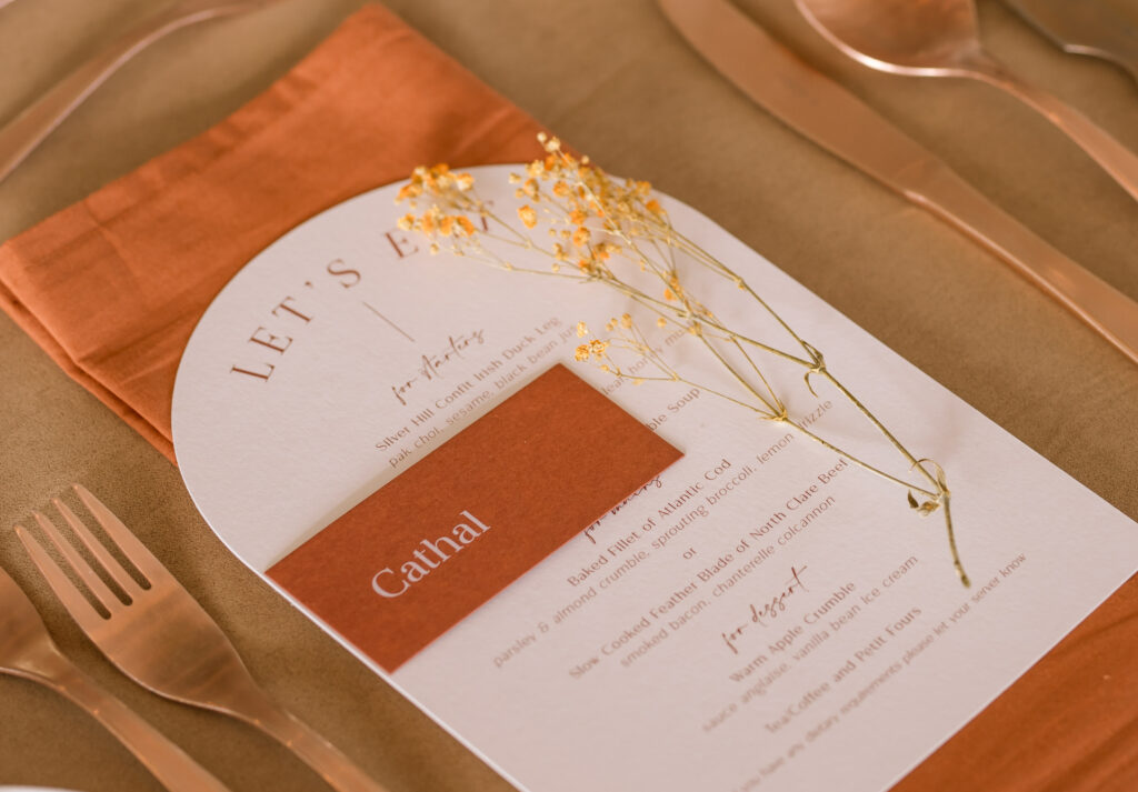 Bespoke personalised Menu pacesetting with dried floral arrangement 